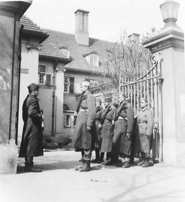 A NOVJ guard at the British Embassy. (IWM, London, photographic archive, NA23377)