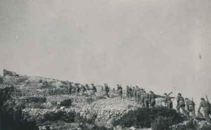 British military taking posts, Island of Vis, February 1944. (Military Museum, Belgrade, Collection of photographs, 8654)