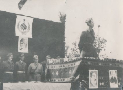 Military representative, political commissary, XXVI division comrade Dušan Kora’s speech on 1st May 1944, Island of Vis. (Military Museum, Belgrade, Collection of photographs, 8717)