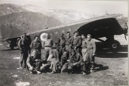 S.O.E. officers and aircrew prior to evacuation by air from Serbia. Between June 1944 and May 1945, the Balkan Air Force flew 36,340 sorties, delivered 16,400 tons of supplies and flew 2500 individuals into Yugoslavia and 19,000 (mostly wounded) out. (IWM, London, Documents archive 12691)